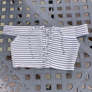 Black and White off the Shoulder Crop Top